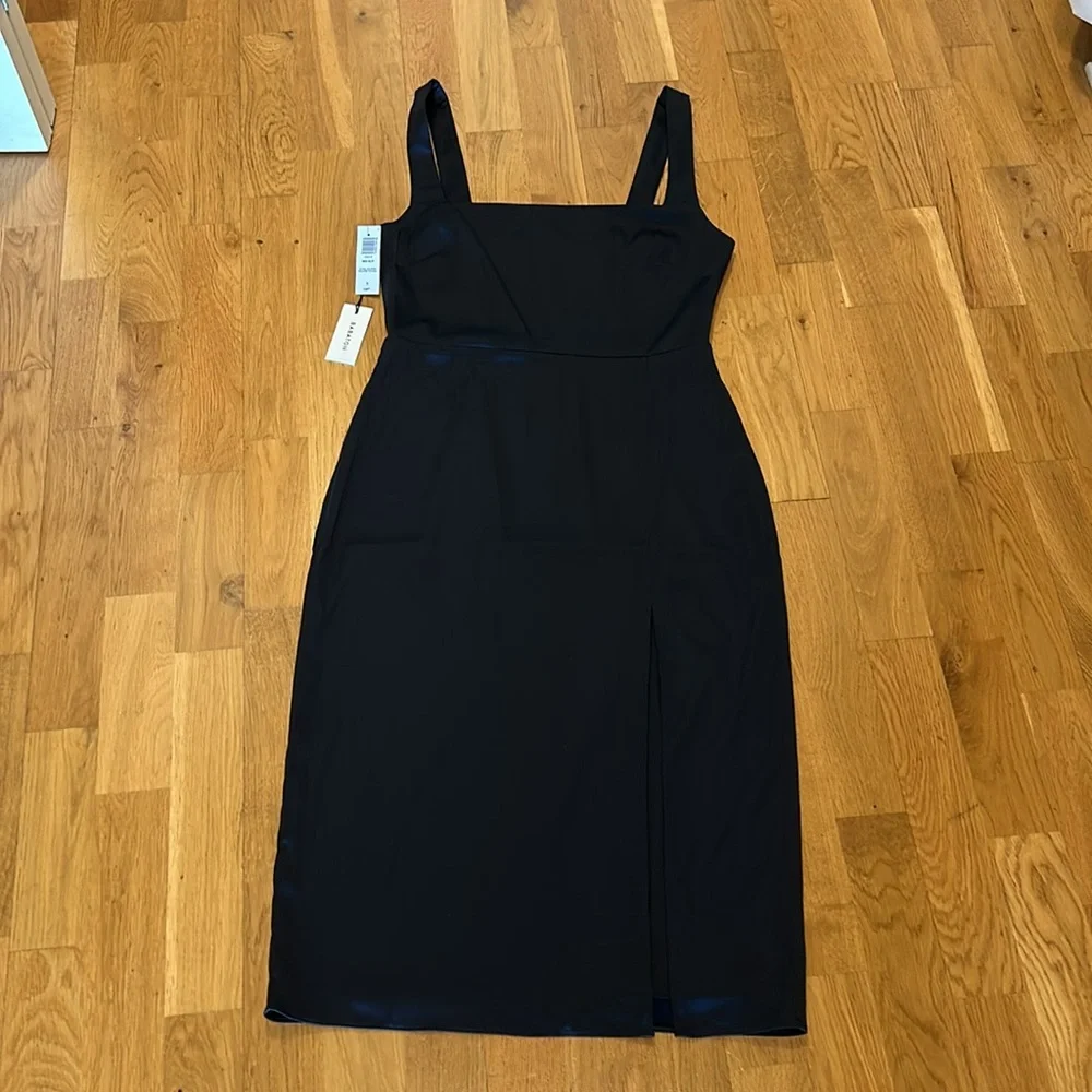 NWT Babaton ‘90s Slit Dress